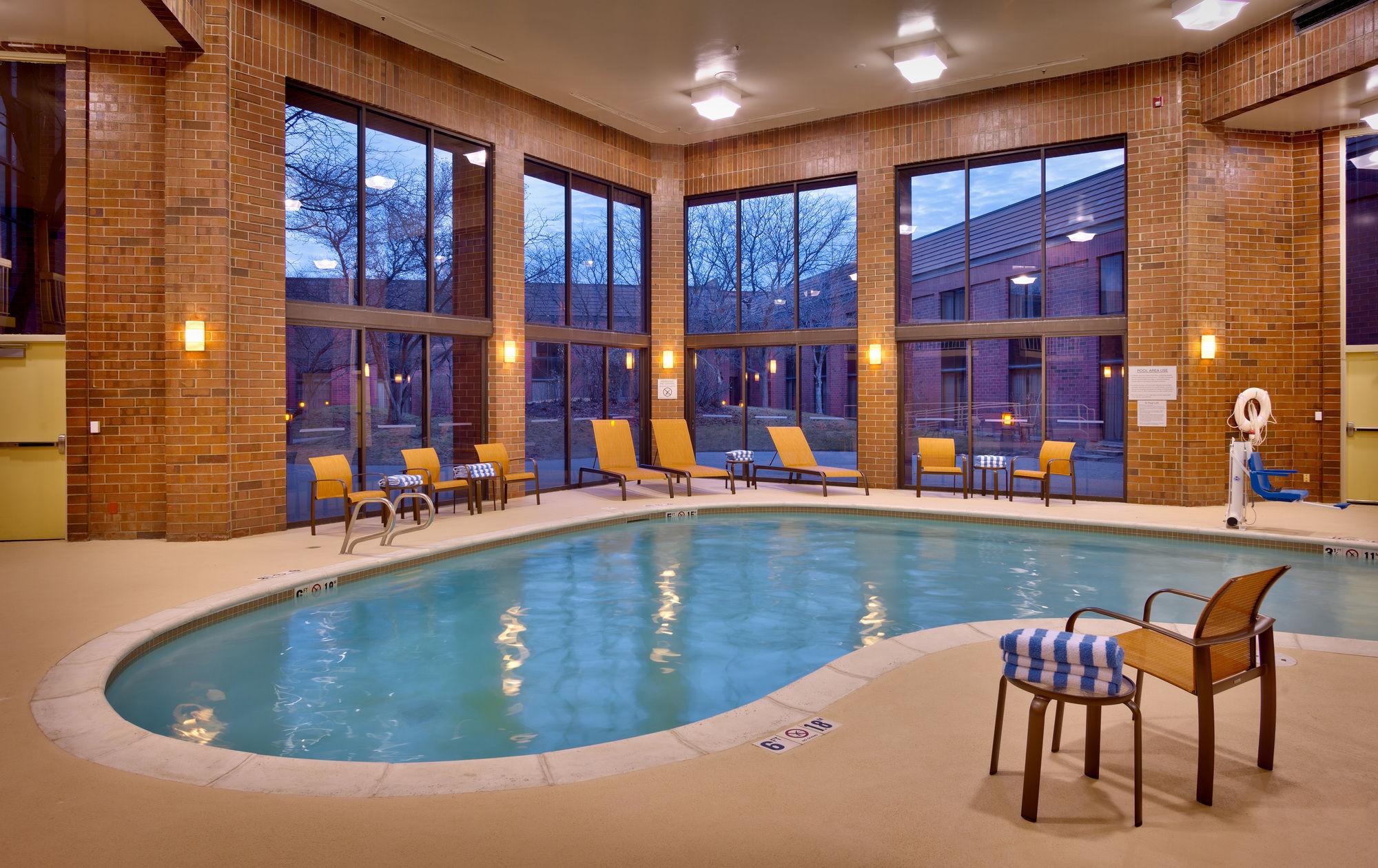 Hotel Courtyard By Marriott