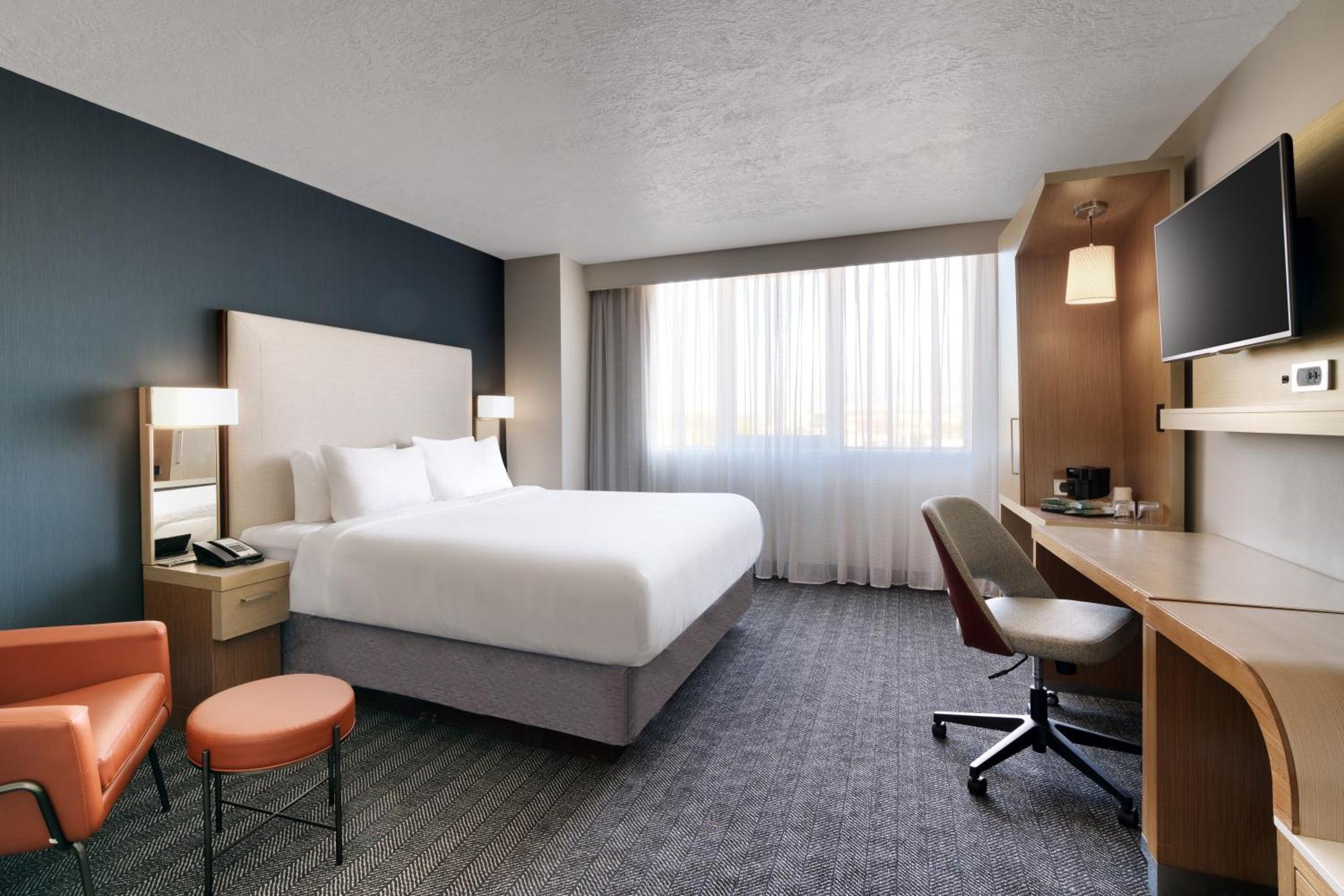 Courtyard By Marriott Hotel 3*