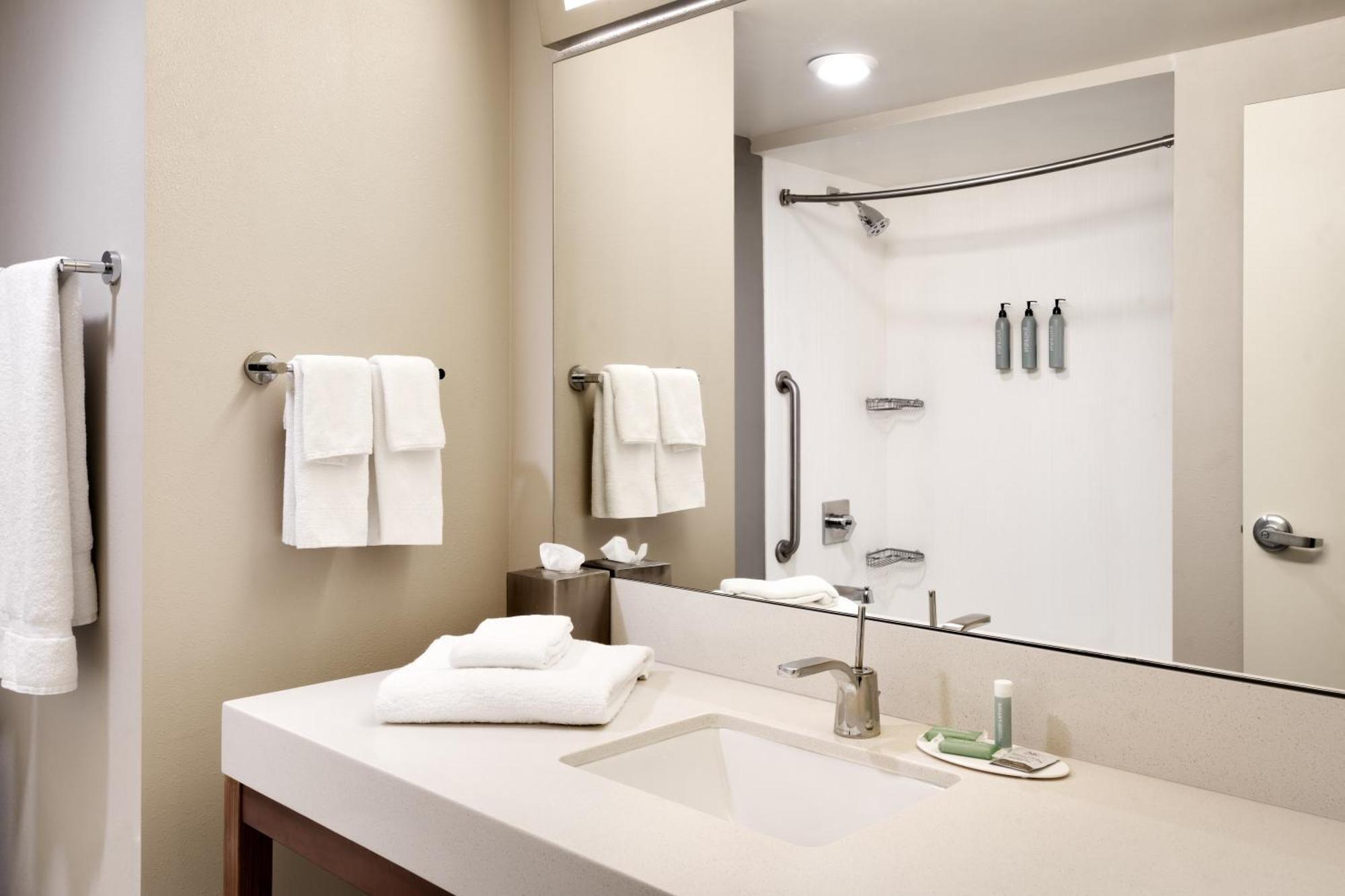 Hotel Courtyard By Marriott