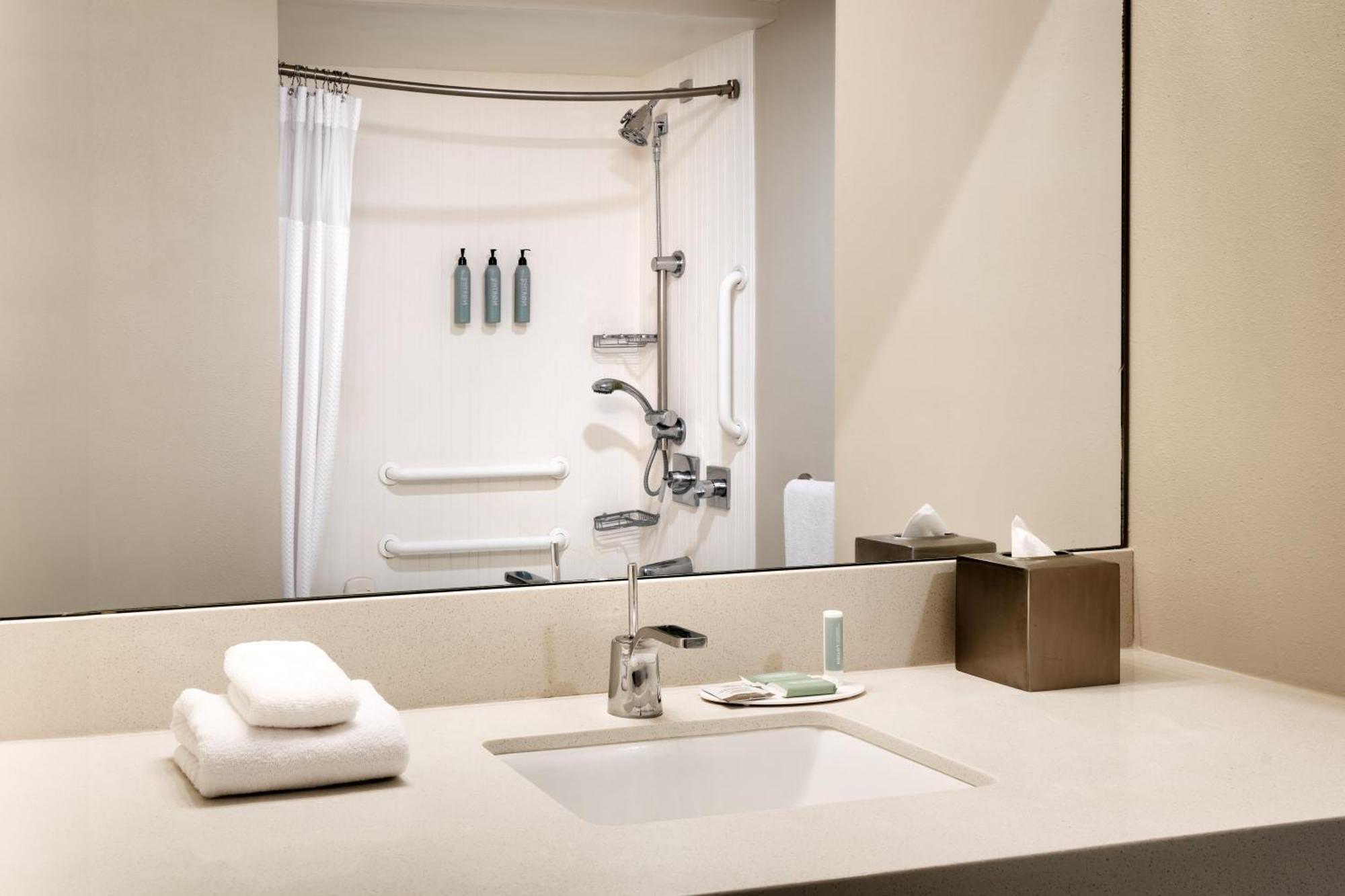 Hotel Courtyard By Marriott 3*